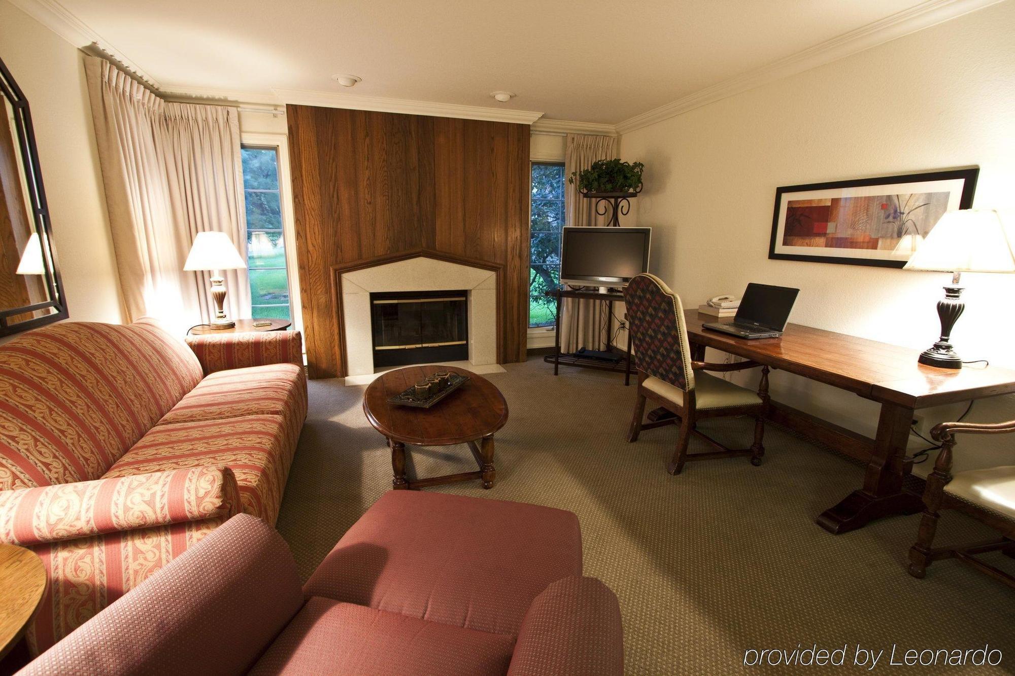 The Inn At Tallgrass Wichita Chambre photo