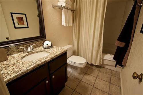 The Inn At Tallgrass Wichita Extérieur photo